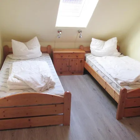 Doppelhaushaelfte In Ruhiger Lage In Holiday home Nessmersiel